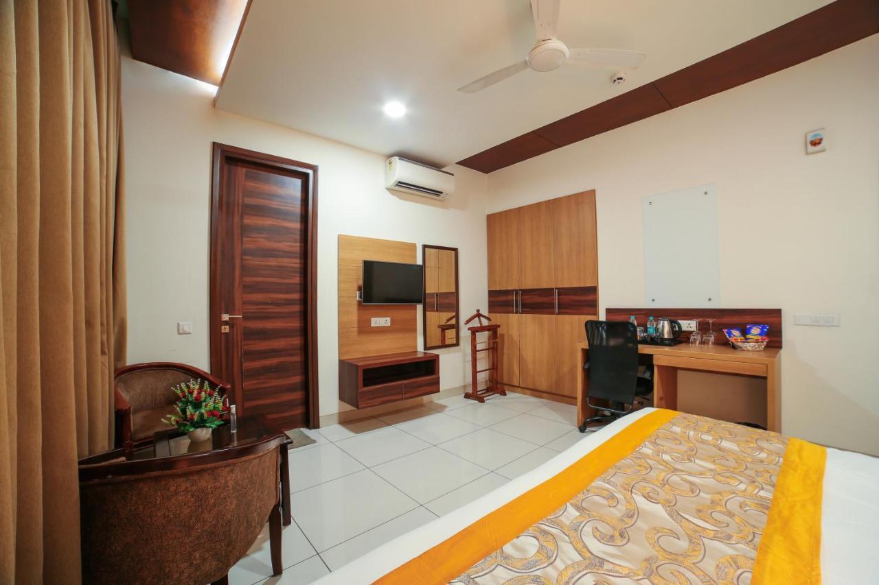 Hotel Grand Regency By Jmd Group Near Delhi Igi Airport New Delhi Bagian luar foto