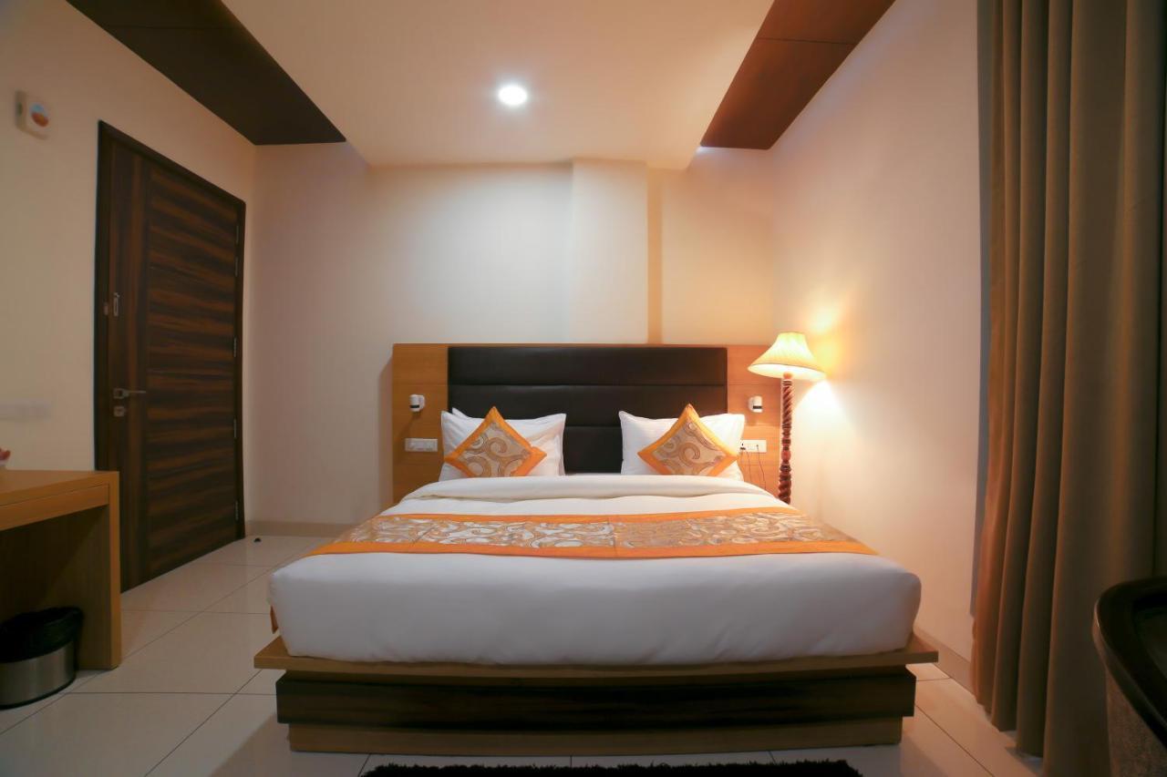 Hotel Grand Regency By Jmd Group Near Delhi Igi Airport New Delhi Bagian luar foto