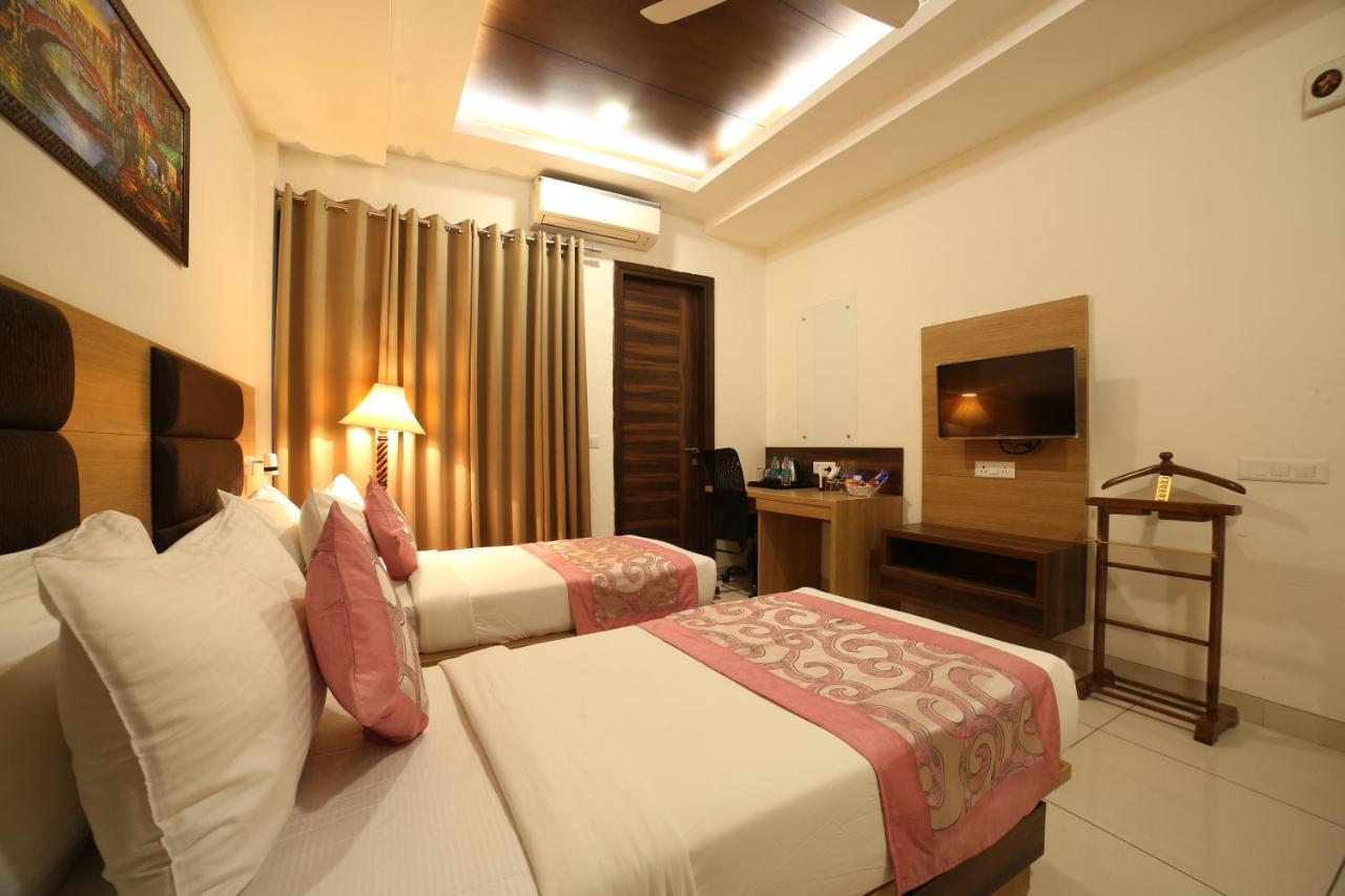 Hotel Grand Regency By Jmd Group Near Delhi Igi Airport New Delhi Bagian luar foto